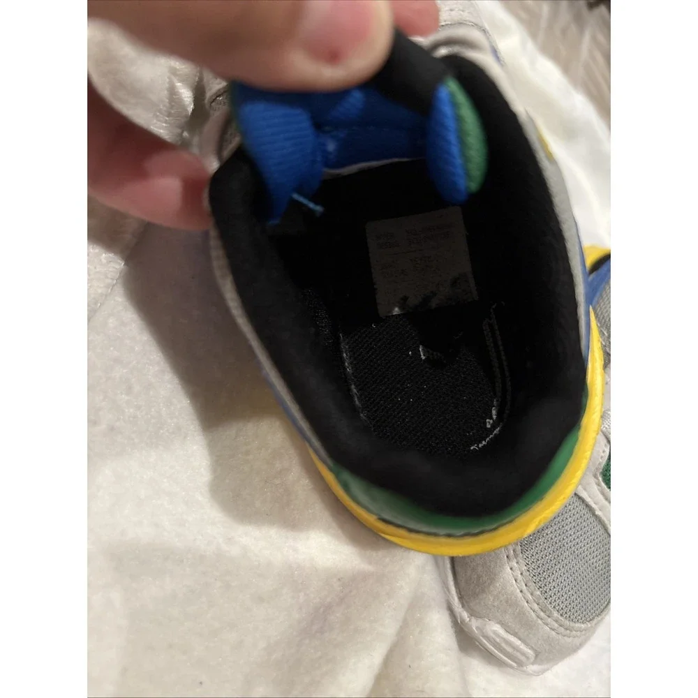 Puma Graviton toddler shoes, model number 381989-33.
